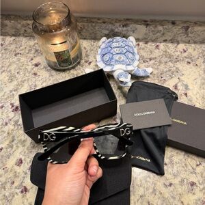 Dolce & Gabbana Black Square Sunglasses Zebra  Stripe Silver Logo